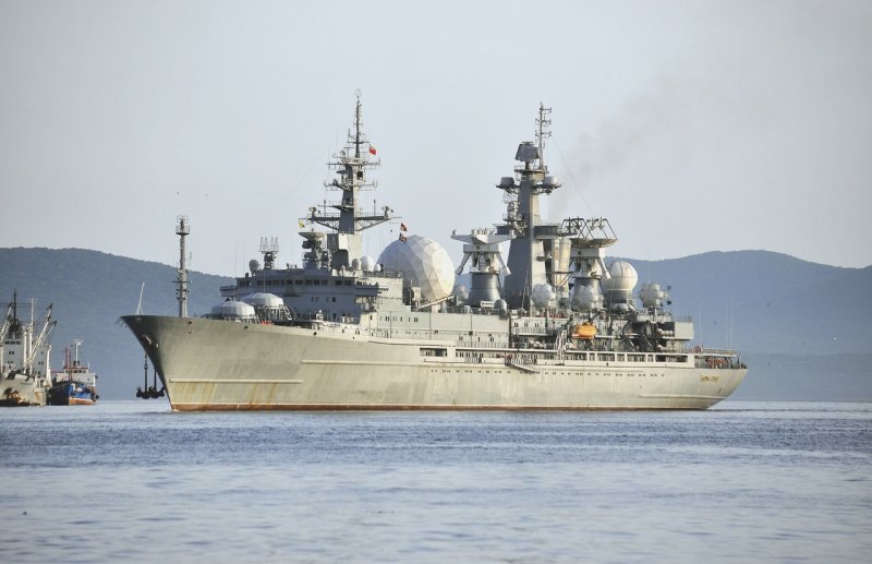 Корабль Маршал Крылов во Владивостоке