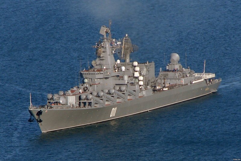 Флагман ТОФ ракетный крейсер Варяг