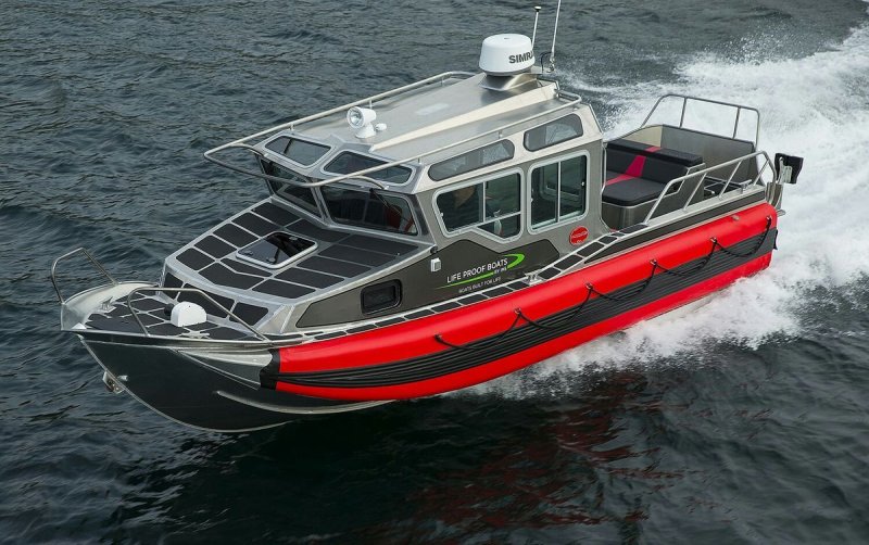 Морской каютный катер российского производства