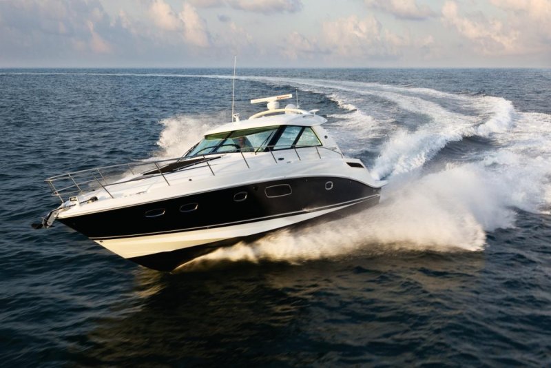 Sea ray Boat