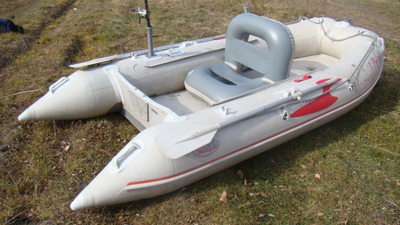 Лодка Badger 280
