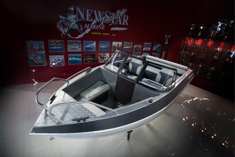 Катер Волжанка 53 Bowrider