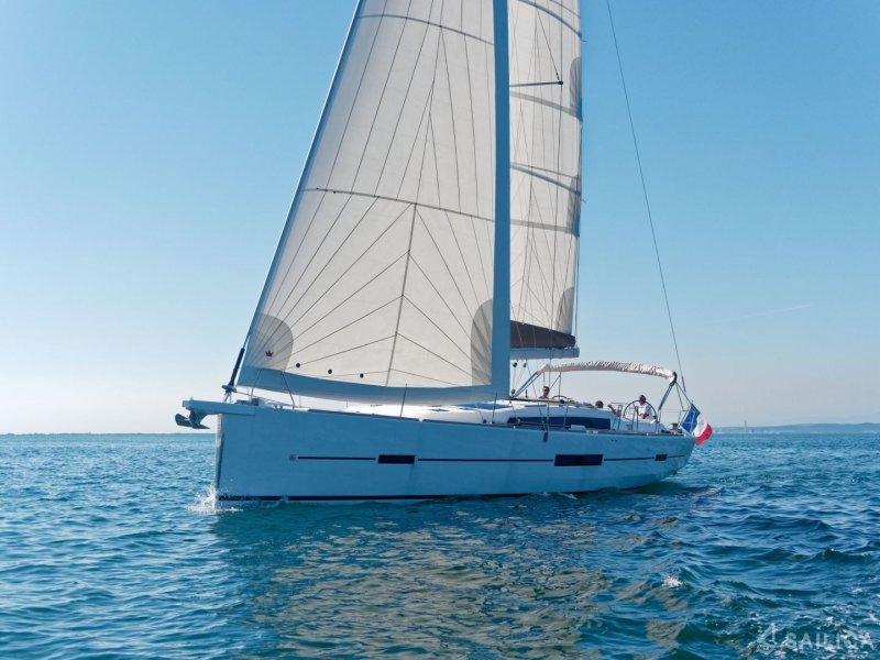 Dufour 512
