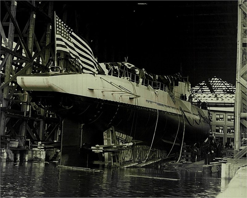 USS Argonaut (SS-475)..