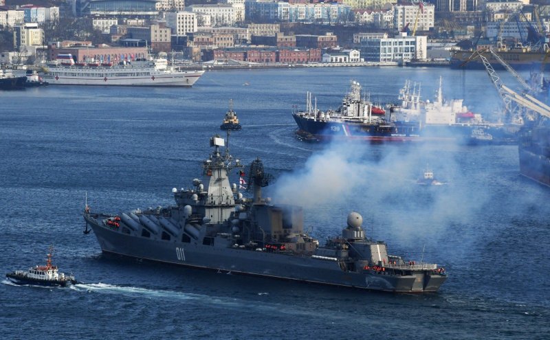 Гвардейский ордена Нахимова ракетный крейсер «Варяг»