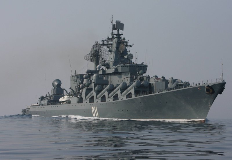 Гвардейский ракетный крейсер Варяг проект 1164 Атлант