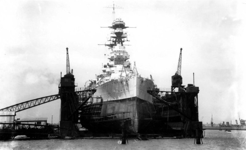 Линкор Архангельск 1944