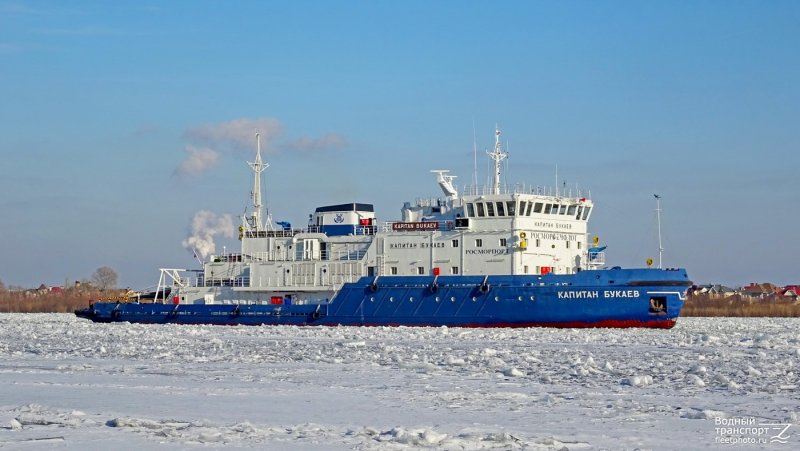 Теплоход Капитан Букаев