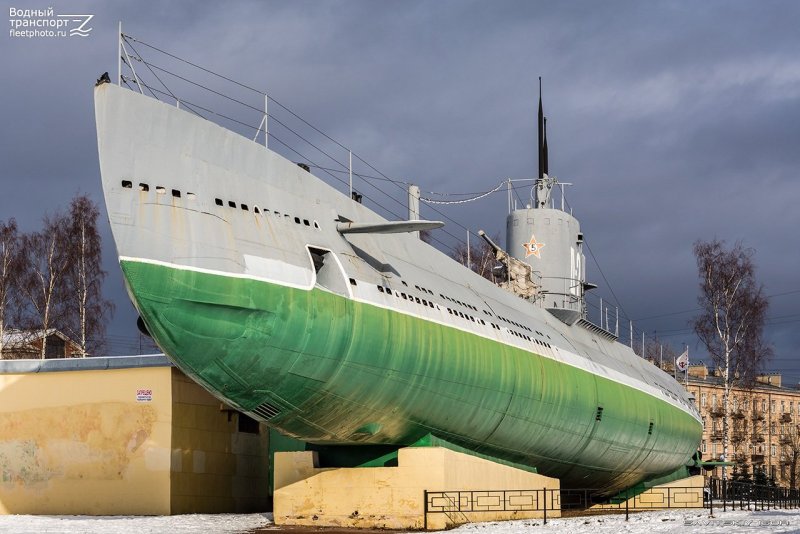 Подводная лодка д-2 Народоволец в Санкт-Петербурге