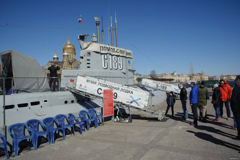 Подводная лодка в Питере с 189