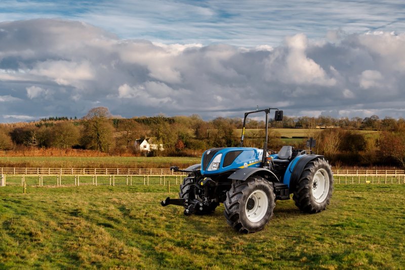 Трактор New Holland t4.100f