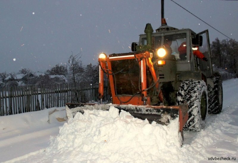Т 150 снегоуборщик