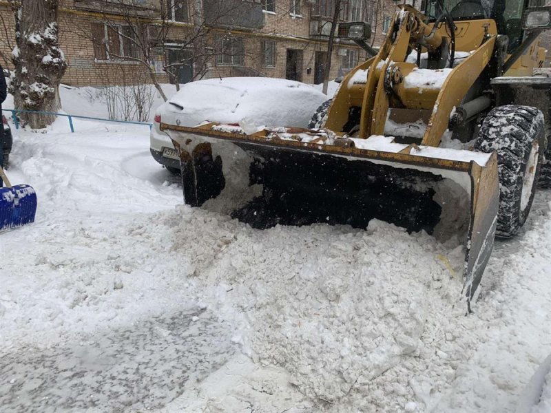 Трактор для уборки снега