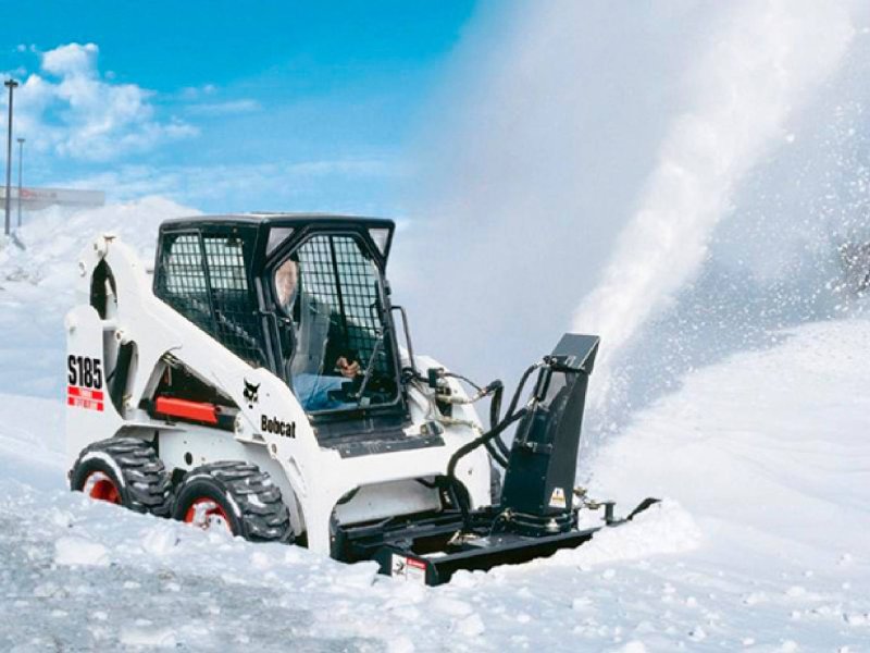 Bobcat s185 снегоуборка