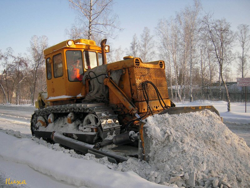 Бульдозер ЧТЗ Т-170