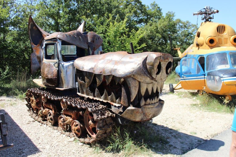 Необычные Бульдозеры