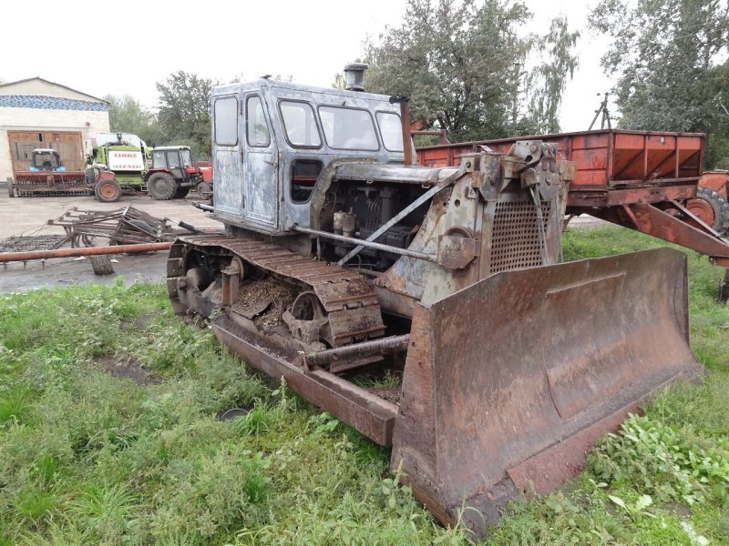 Бульдозер ЧТЗ Т-100