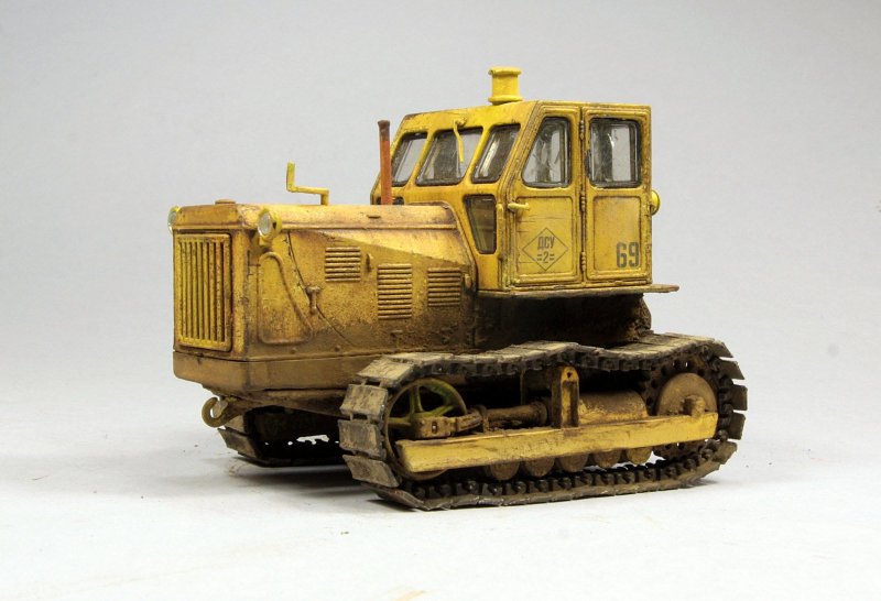 Гусеничный трактор т-100 AVD models