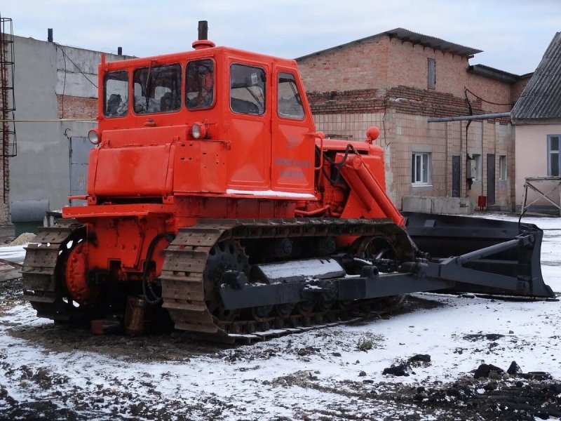Бульдозер ЧТЗ Т-100