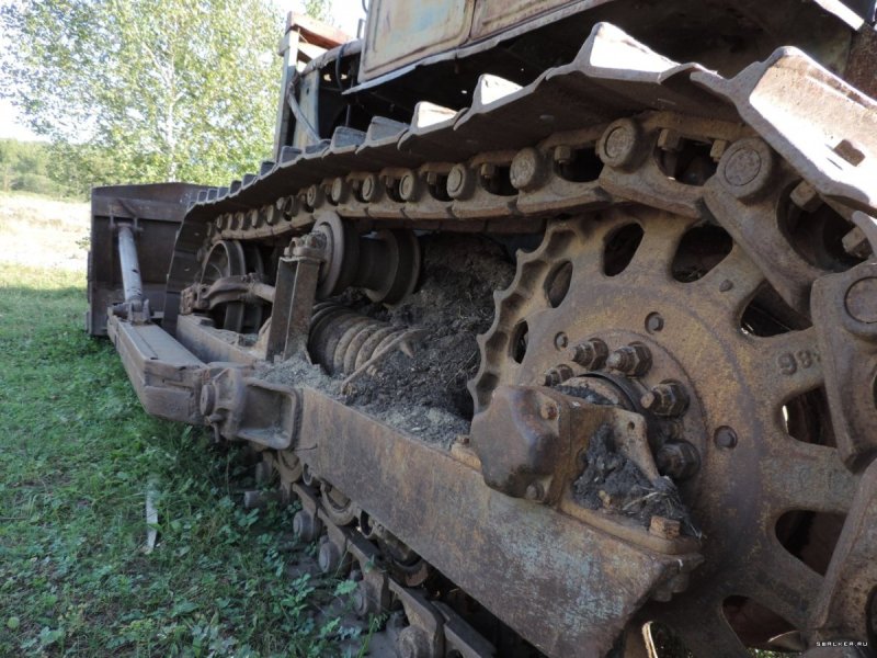 Т100 трактор скрепером