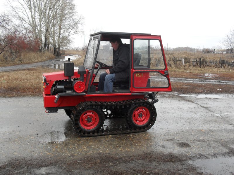 Минитрактор гусеничный Microtrac MT-1s