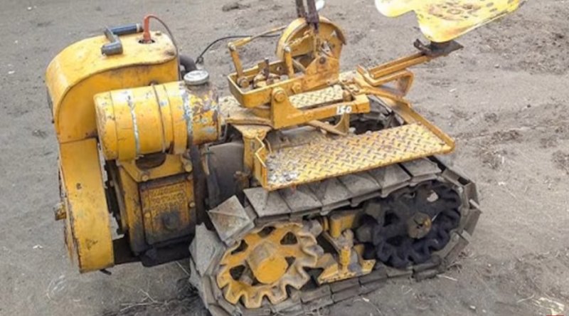 Caterpillar гусеничный трактор мини