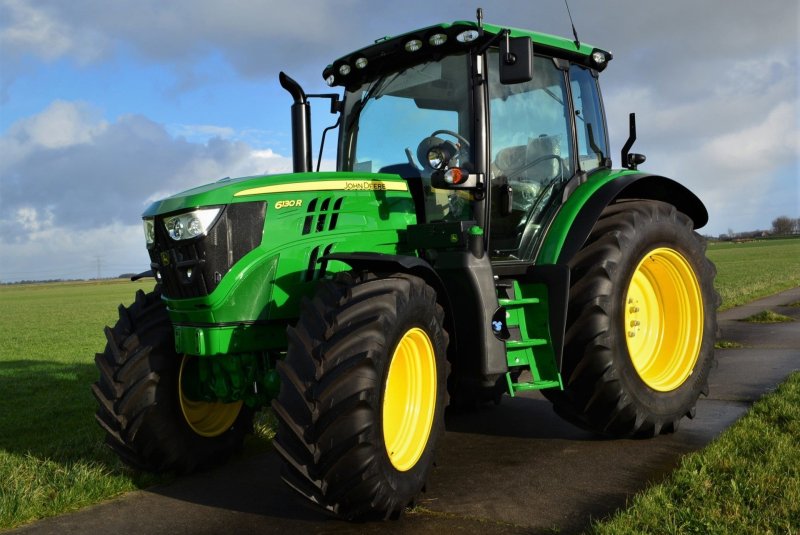 John Deere бак