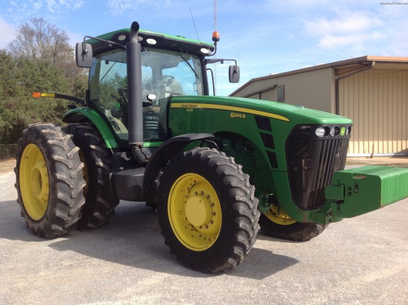 Трактор John Deere, 8245r