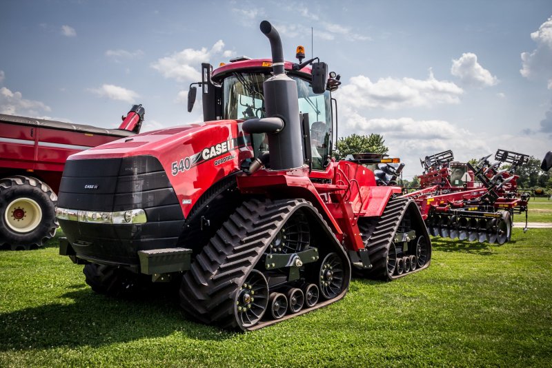 Трактора Case IH Steiger connect 470