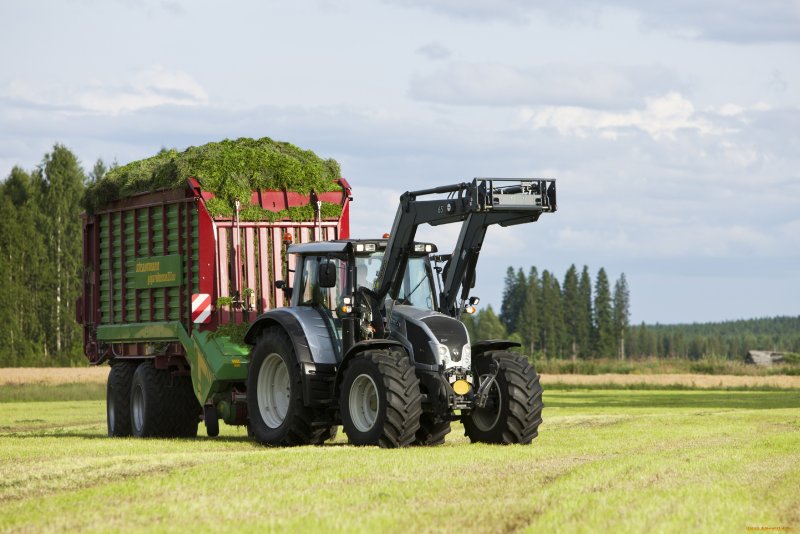 Трактор Valtra самый мощный