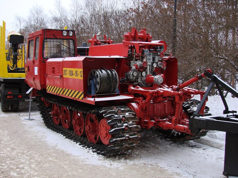 Лесопожарный трактор ЛХТ-100а-12