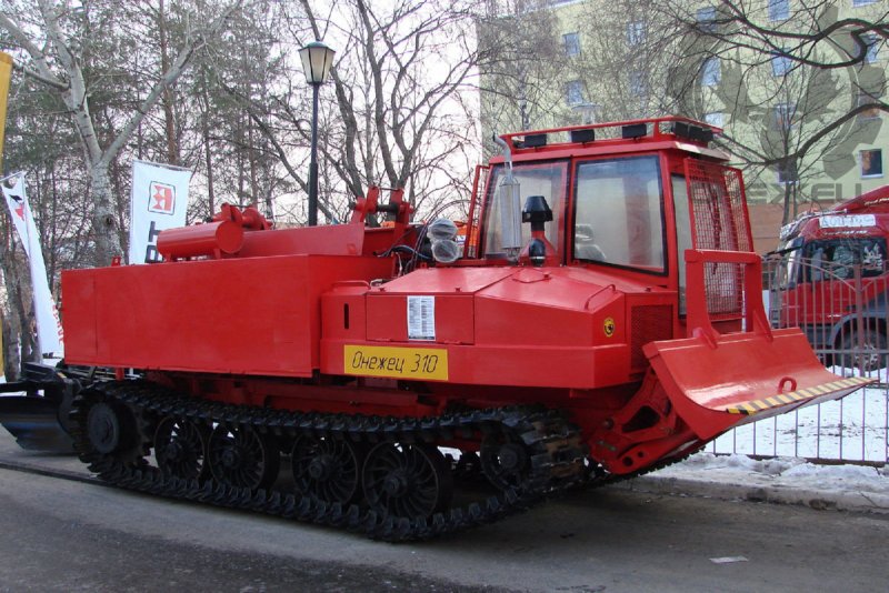 Трелевочник Онежец 300