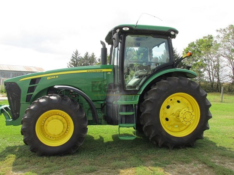 John Deere 8245r