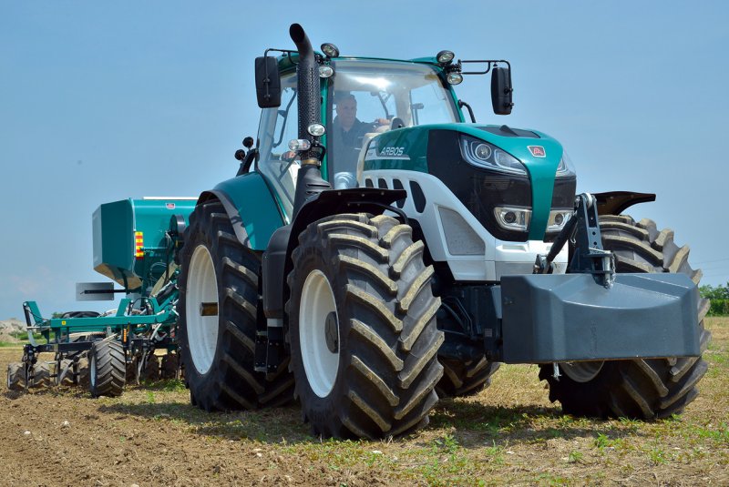 Arbos 5130 Mega tractor