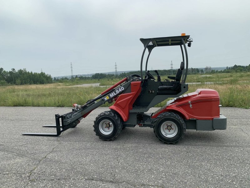 Мини погрузчик RUNMAX ml840