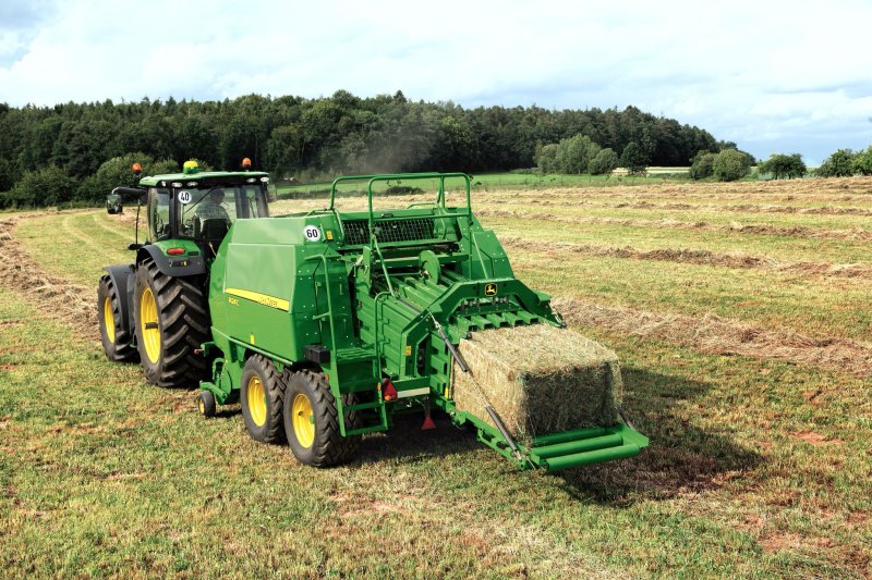 John Deere v451g