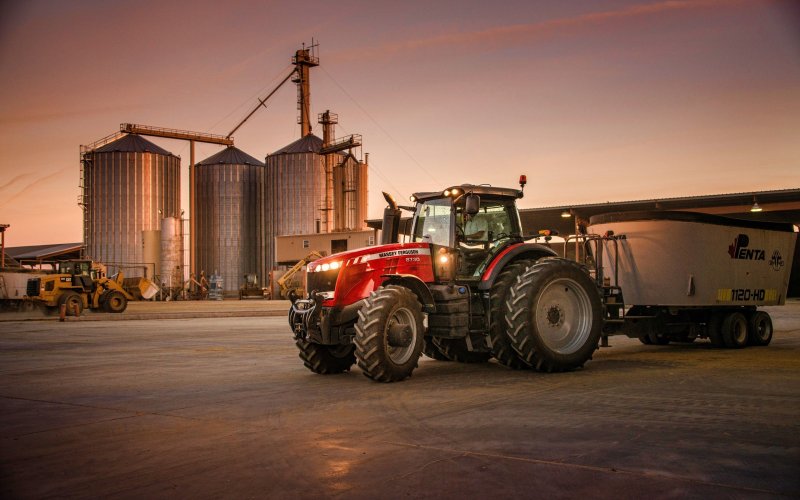 Massey Ferguson 8730