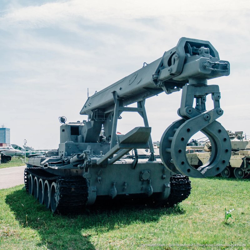 Землеройная Военная техника