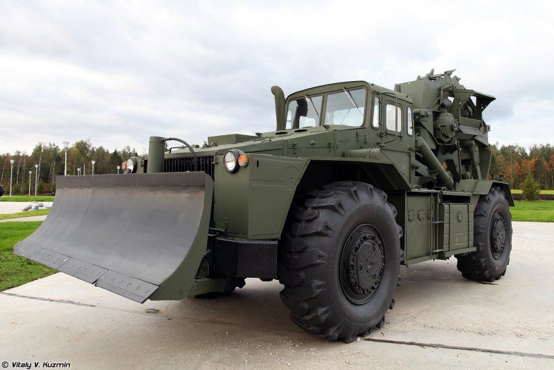 Траншейная машина колесная ТМК-2