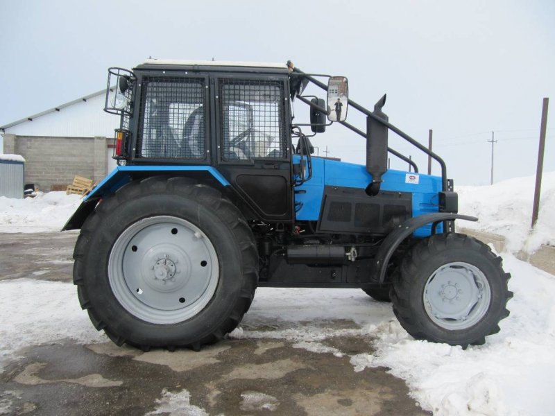 Трактор МТЗ Belarus-1221