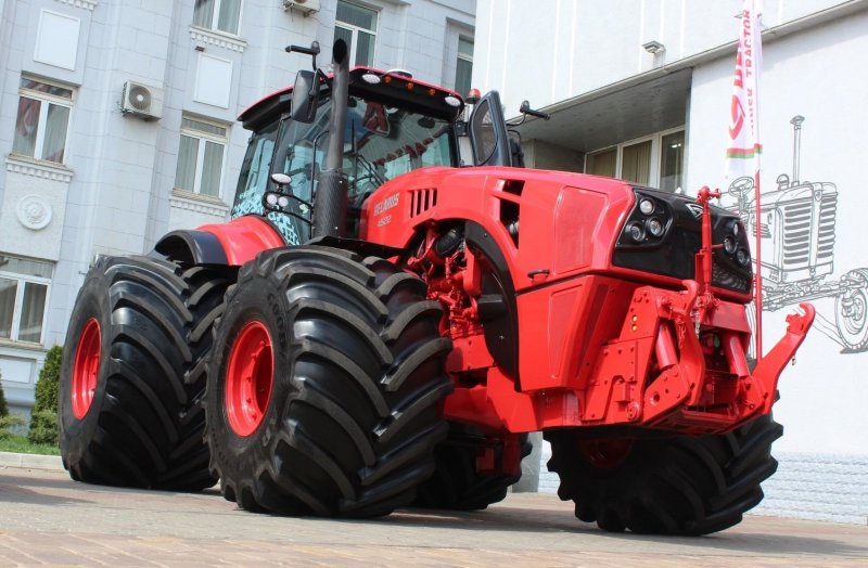 Трактор Беларусь 4522