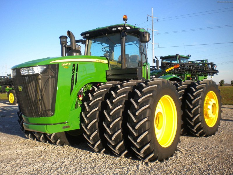 Трактор Джон Дир John Deere