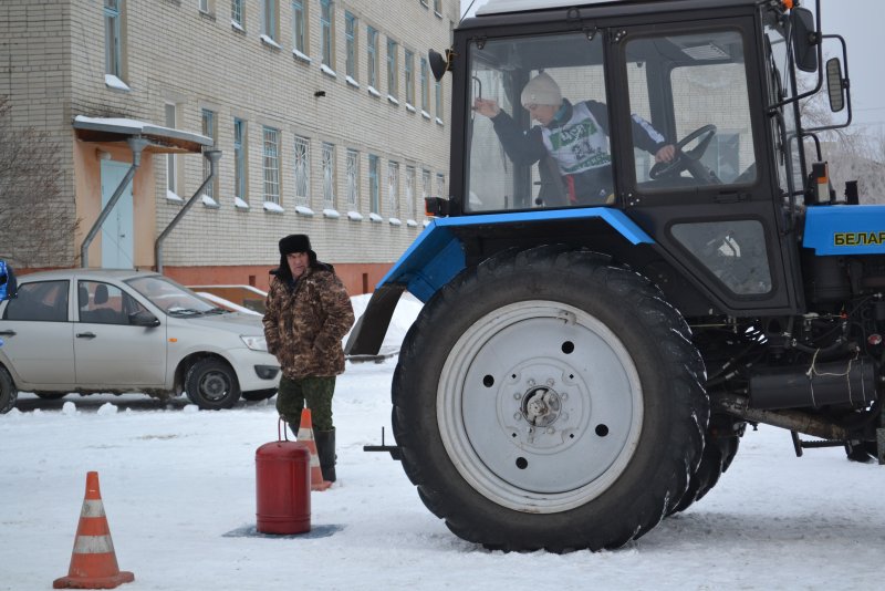 Вождение трактора