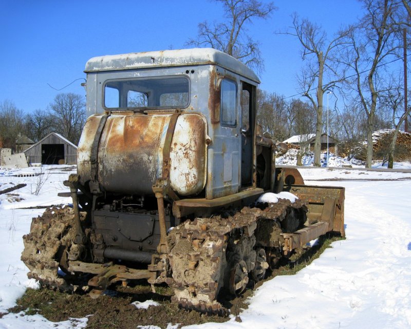 Советский ДТ-54 бульдозер