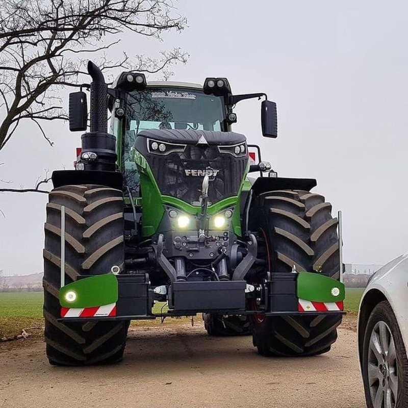Трактор Fendt салон