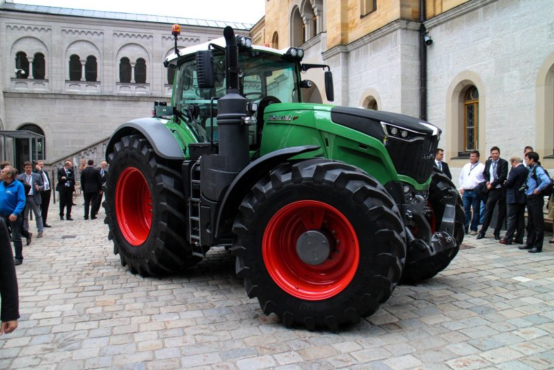 Трактор Fendt 1000