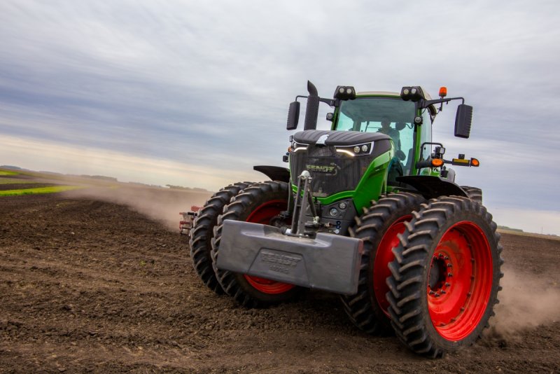 Трактор идеал Fendt 936