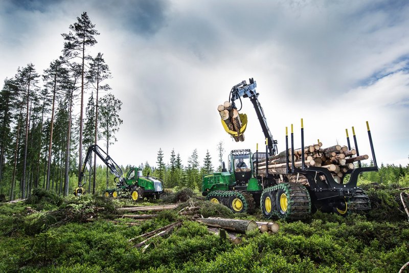 Харвестер John Deere 1270g