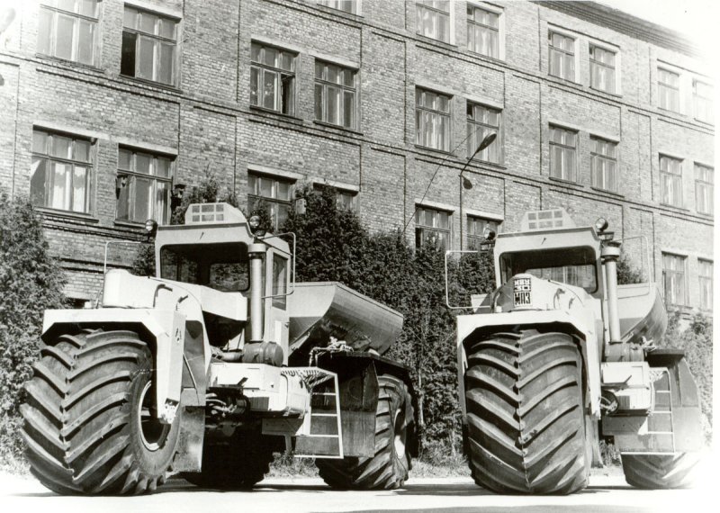 Трехколесный трактор МВУ-30