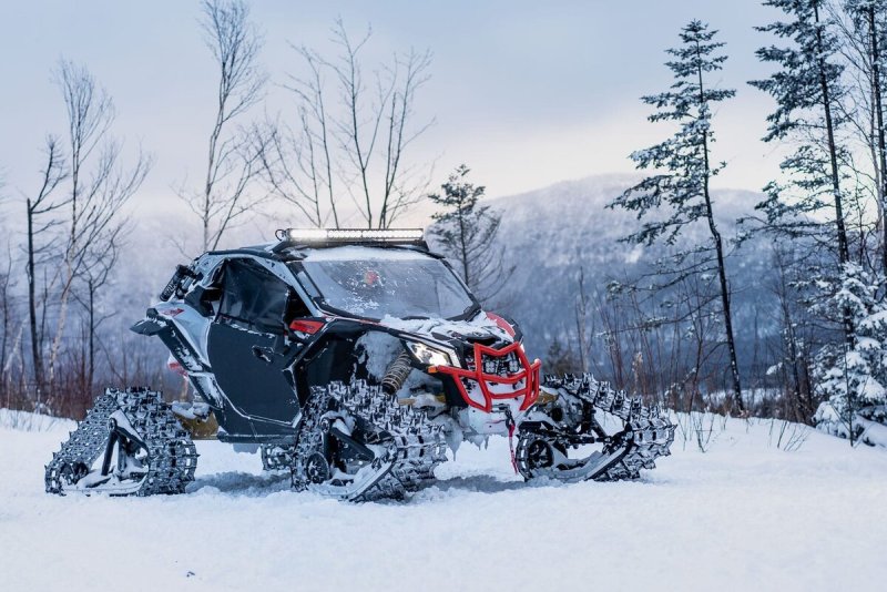 BRP Maverick x3 XRS на гусеницах